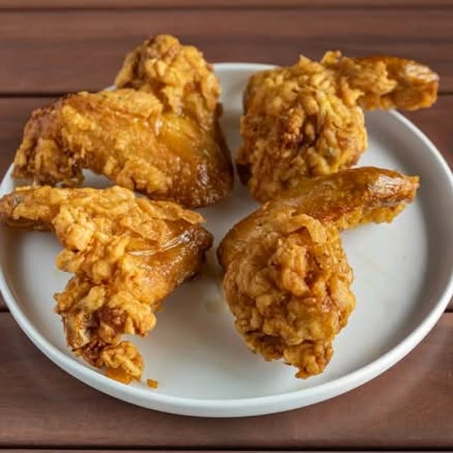 24. Fried chicken wings (4) (whole).