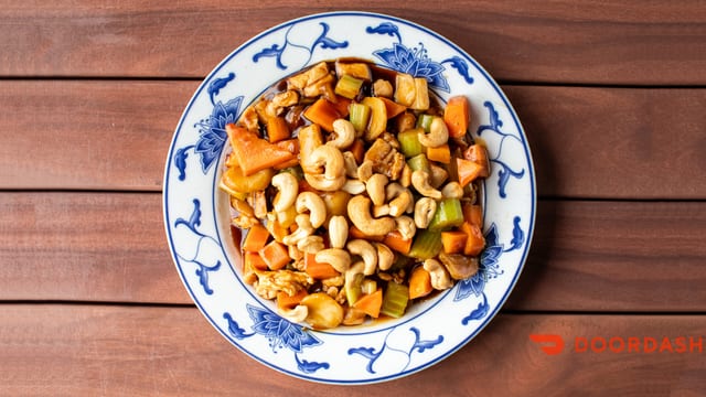 60. Chicken with cashew nuts.