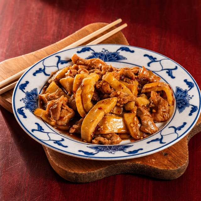 44. Beef with eggplant.